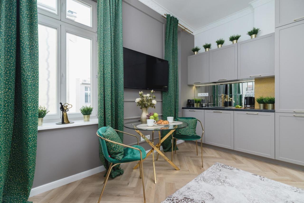 Kazimierz Studio With Jacuzzi By Renters Prestige Cracóvia Exterior foto